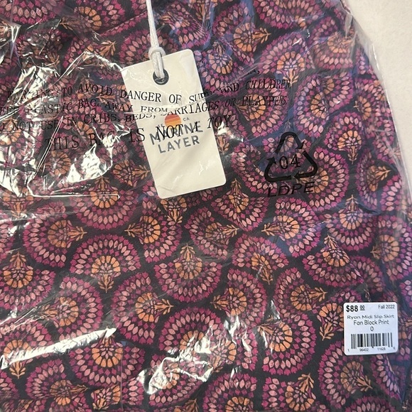Marine Layer Ryan MIDI Slip Skirt Block Fan Print Pink Purple Size 0 - Picture 3 of 3